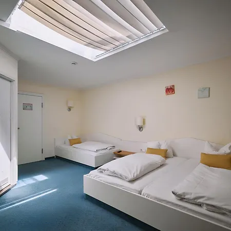 Отель Herdegen - Self Check-in Пассау